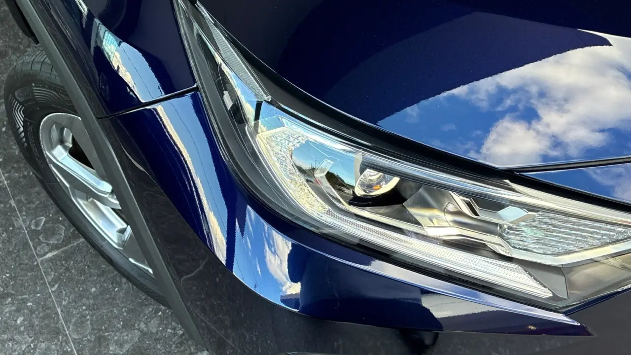 2019 Toyota Rav4 Hybrid Gallery Image 3