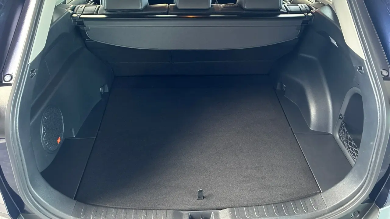 2019 Toyota Rav4 Hybrid Gallery Image 8