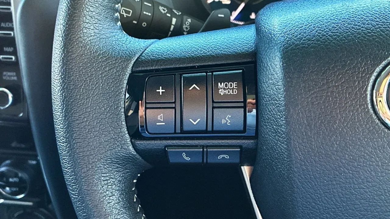 2022 Toyota Fortuner Gallery Image 14