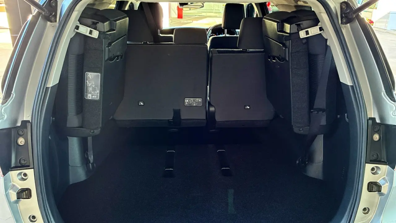 2022 Toyota Fortuner Gallery Image 6