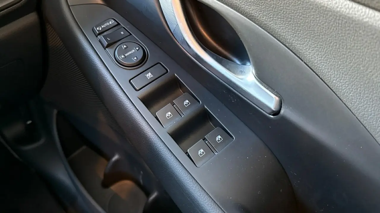 2023 HYUNDAI i30 Gallery Image 16