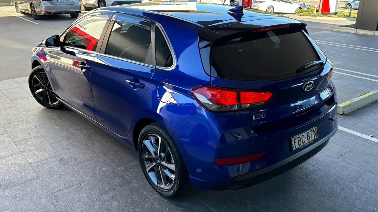 2023 HYUNDAI i30 Gallery Image 4