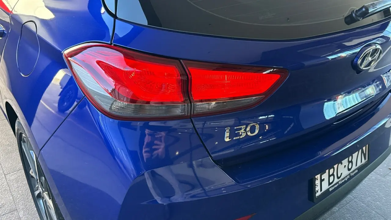 2023 HYUNDAI i30 Gallery Image 6
