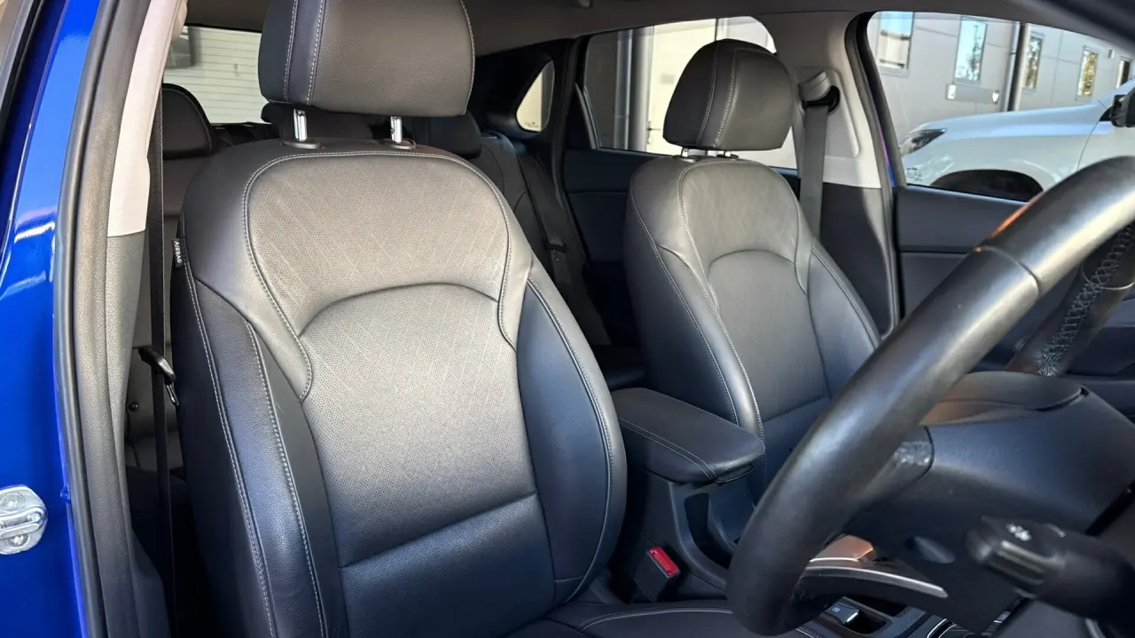 2023 HYUNDAI i30 Gallery Image 8