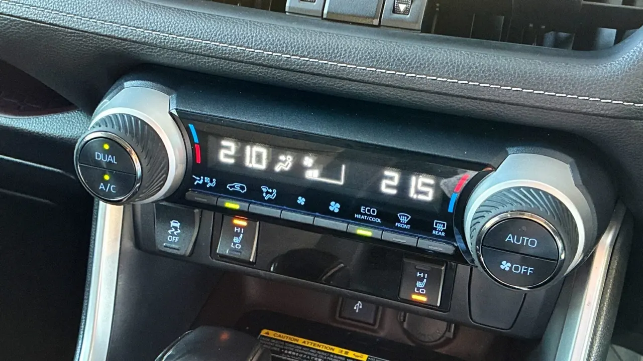2021 Toyota Rav4 Hybrid Gallery Image 13