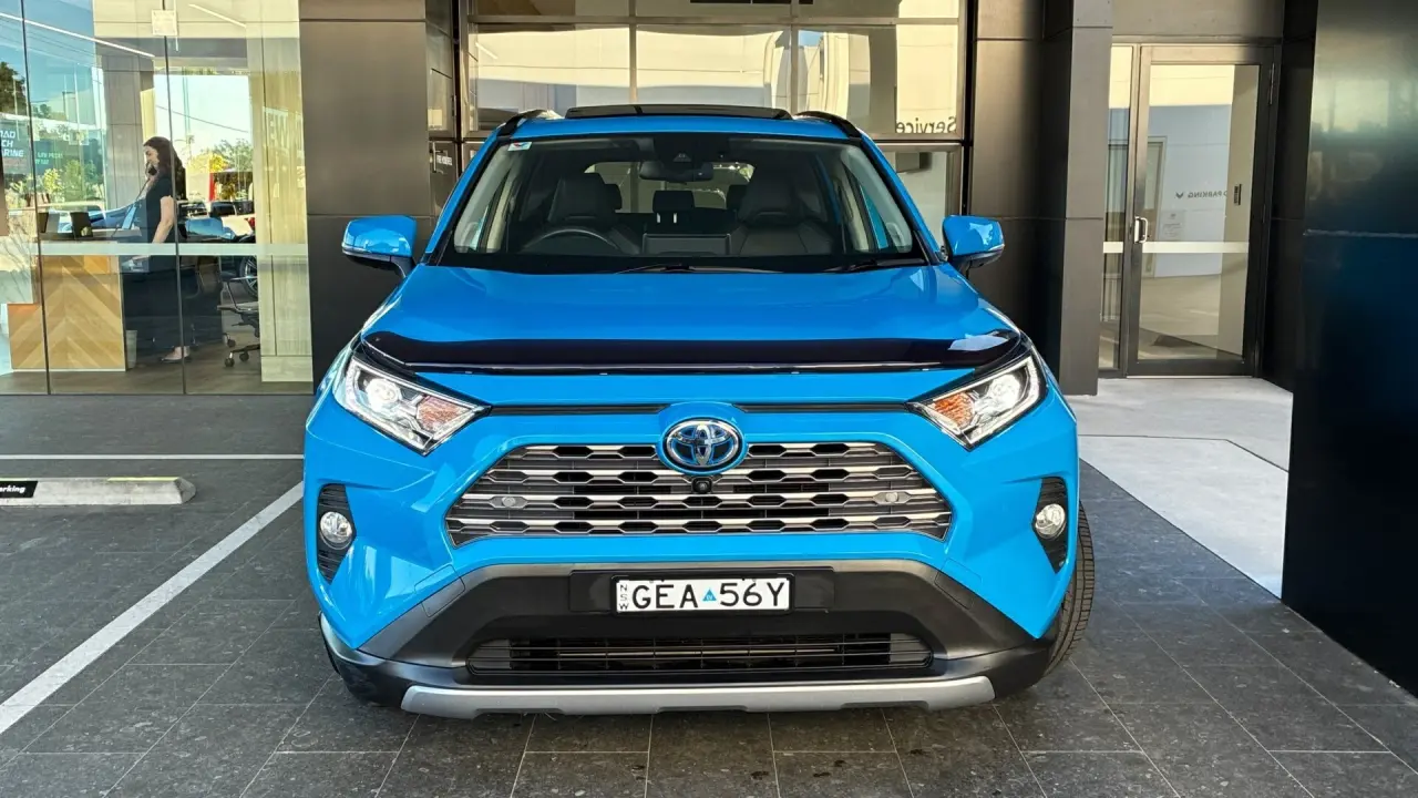 2021 Toyota Rav4 Hybrid Gallery Image 2