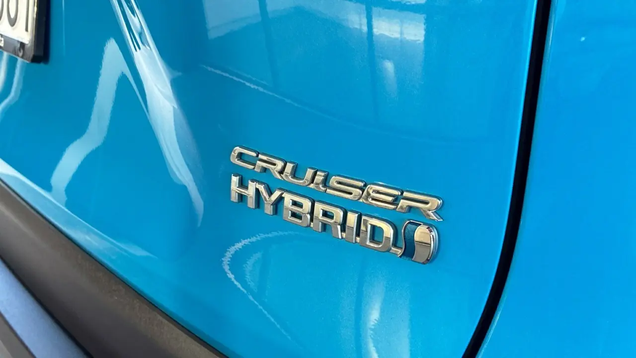 2021 Toyota Rav4 Hybrid Gallery Image 7