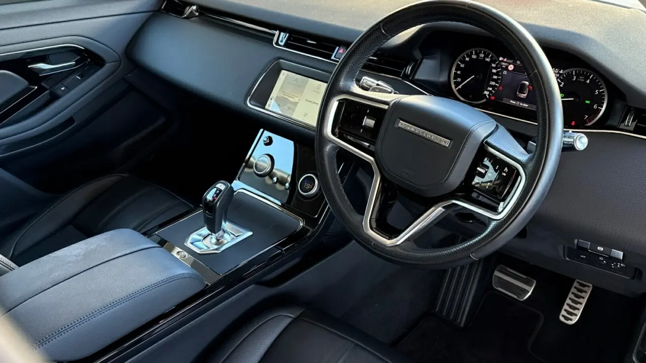 2021 LAND ROVER RANGE ROVER EVOQUE Gallery Image 13