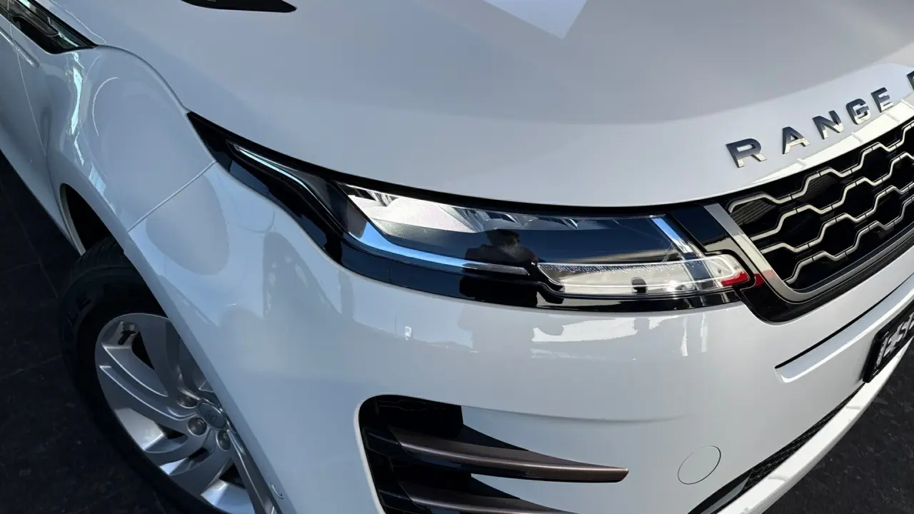 2021 LAND ROVER RANGE ROVER EVOQUE Gallery Image 3