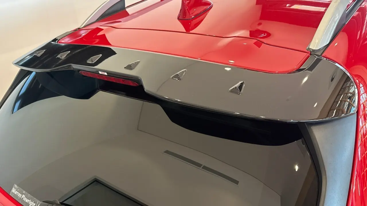 2018 SUBARU XV Gallery Image 8