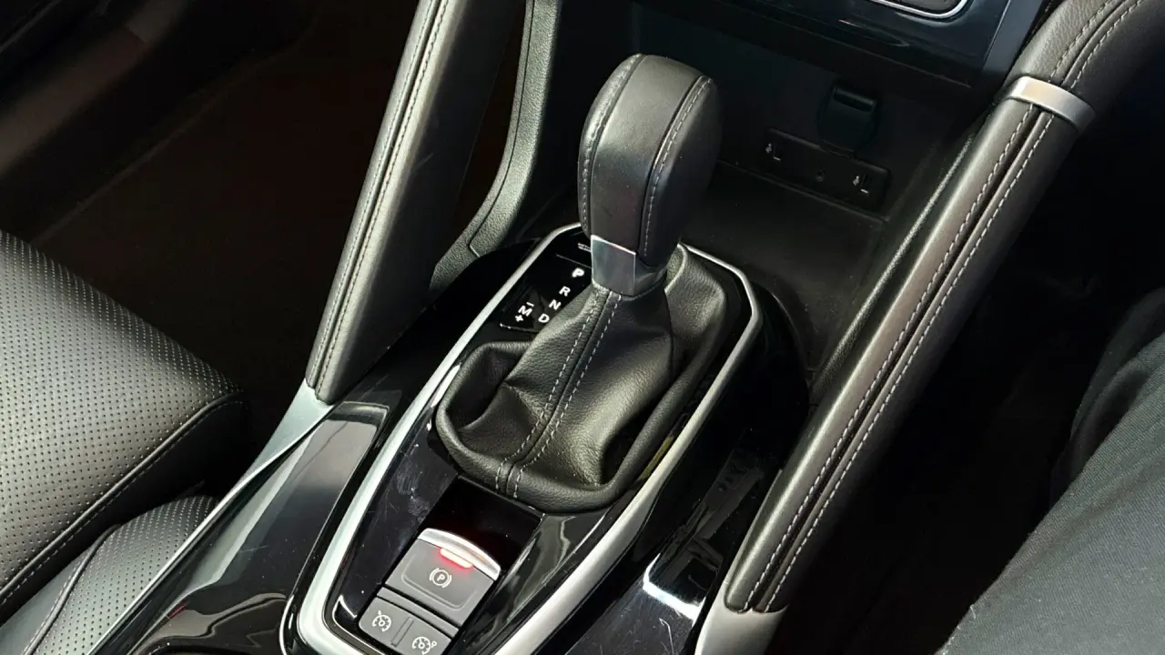 2022 RENAULT KOLEOS Gallery Image 13