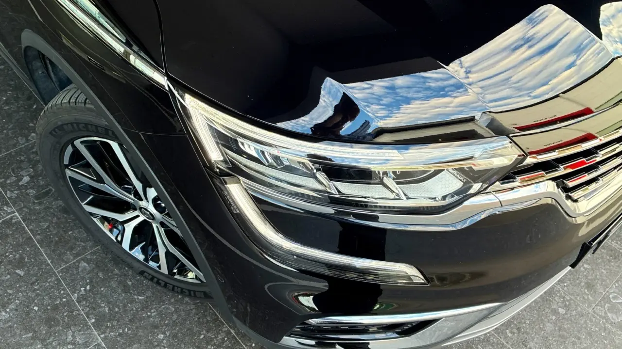 2022 RENAULT KOLEOS Gallery Image 3