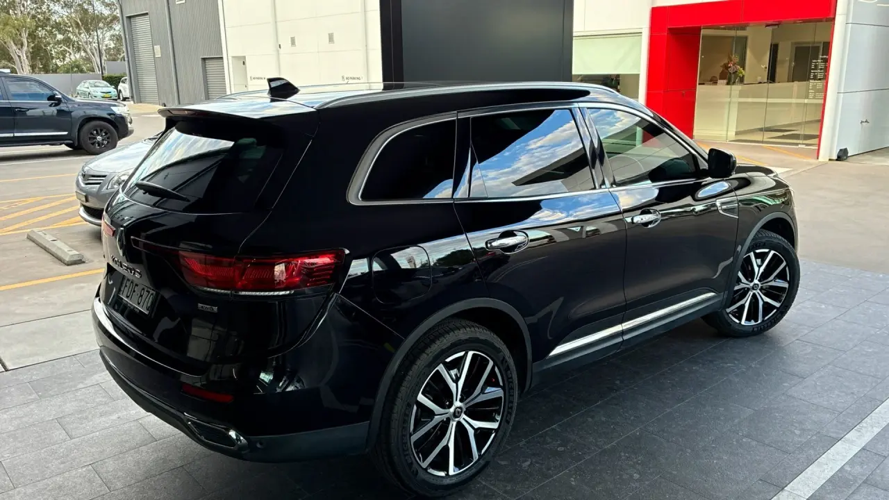 2022 RENAULT KOLEOS Gallery Image 4