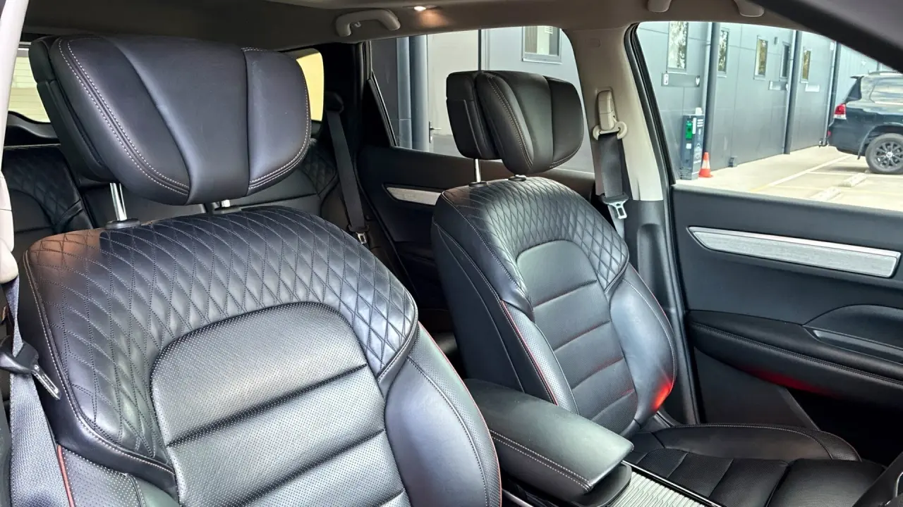 2022 RENAULT KOLEOS Gallery Image 9
