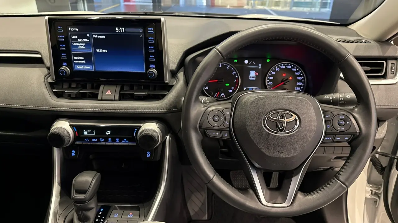 2022 Toyota RAV4 Gallery Image 11