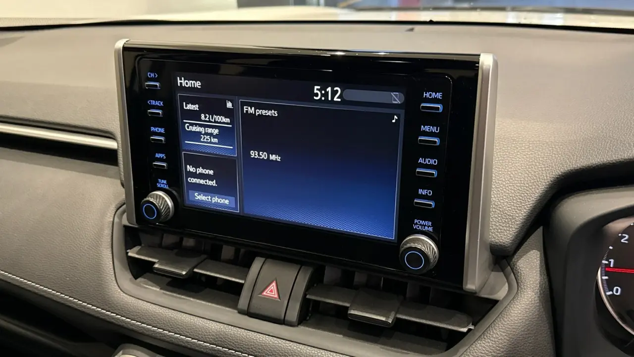 2022 Toyota RAV4 Gallery Image 15
