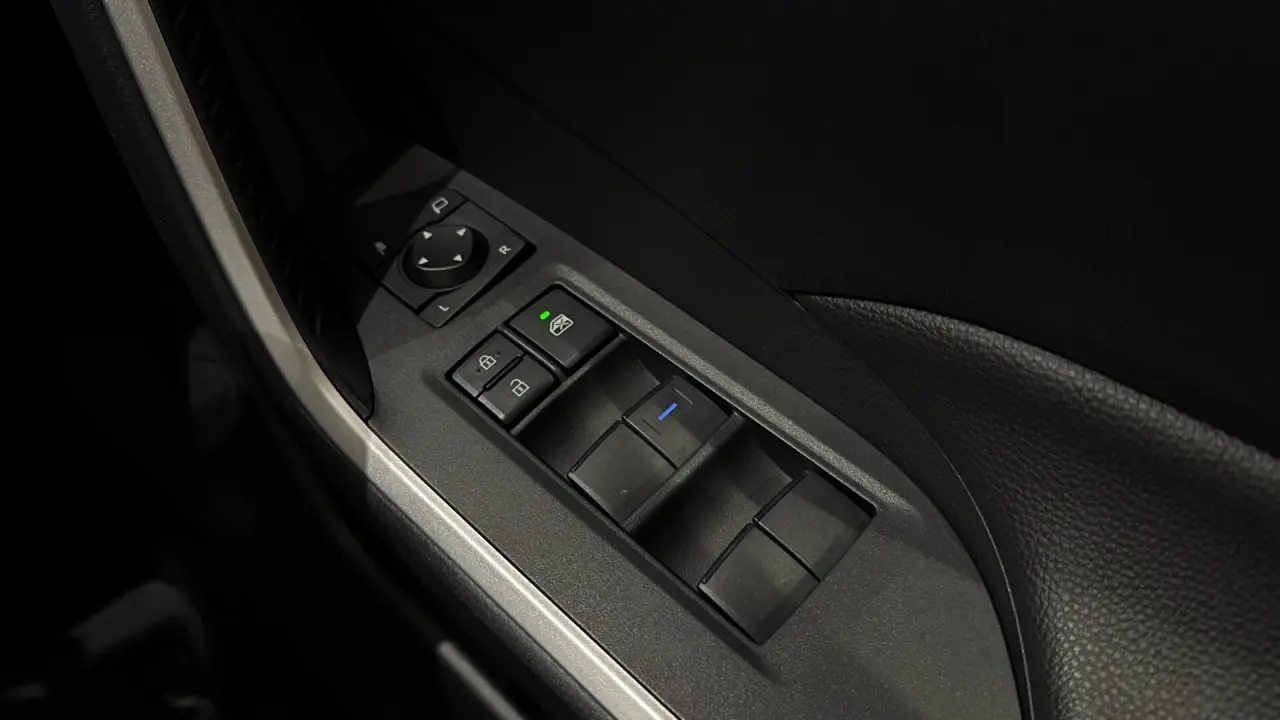 2022 Toyota RAV4 Gallery Image 18