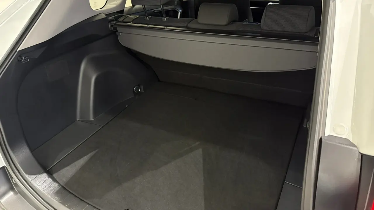 2022 Toyota RAV4 Gallery Image 7