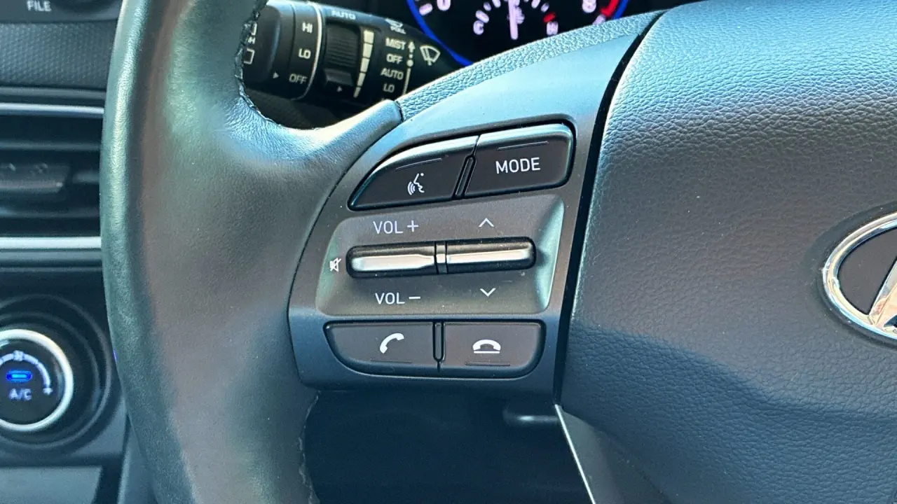 2019 HYUNDAI KONA Gallery Image 12