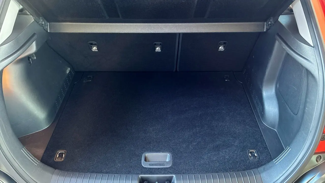 2019 HYUNDAI KONA Gallery Image 4