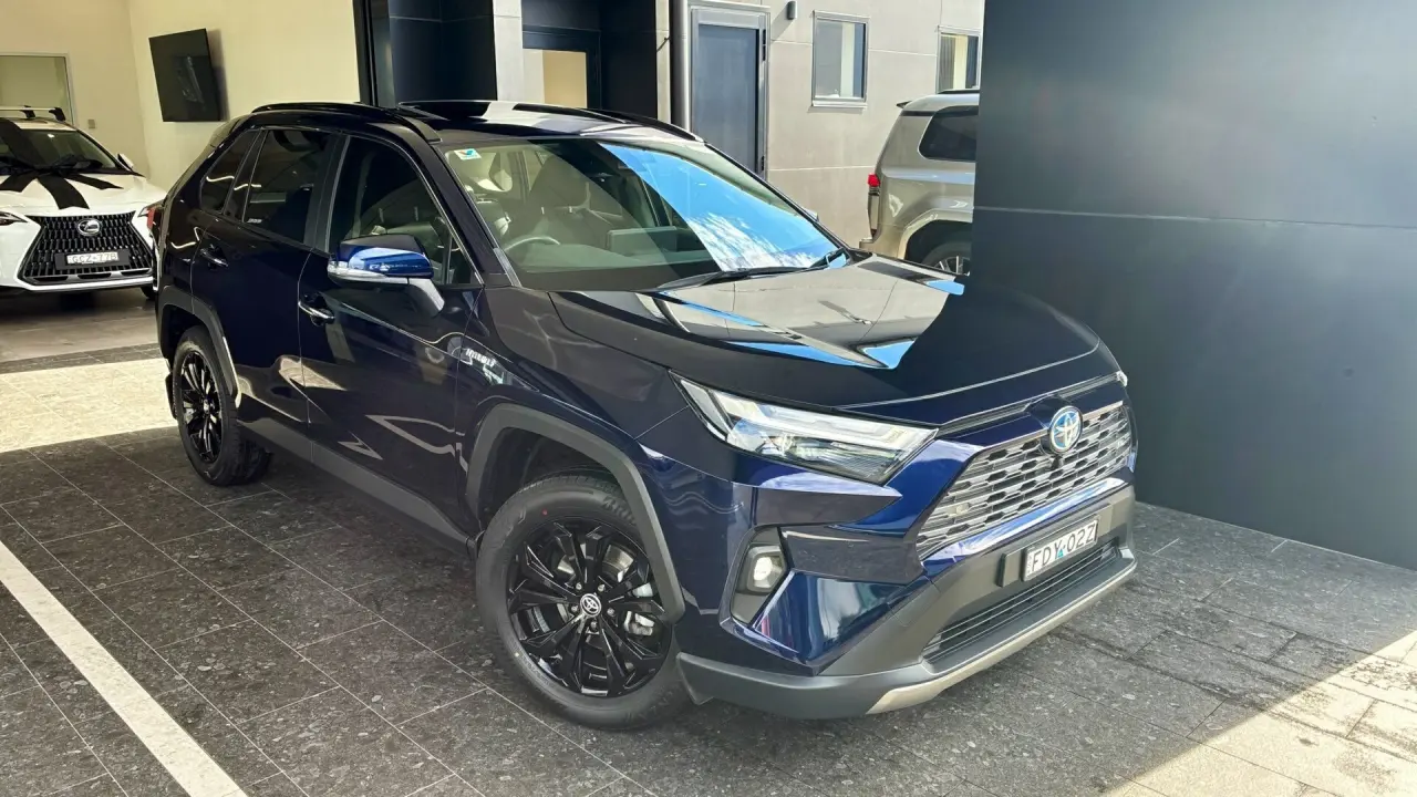 2023 Toyota Rav4 Hybrid Gallery Image 1