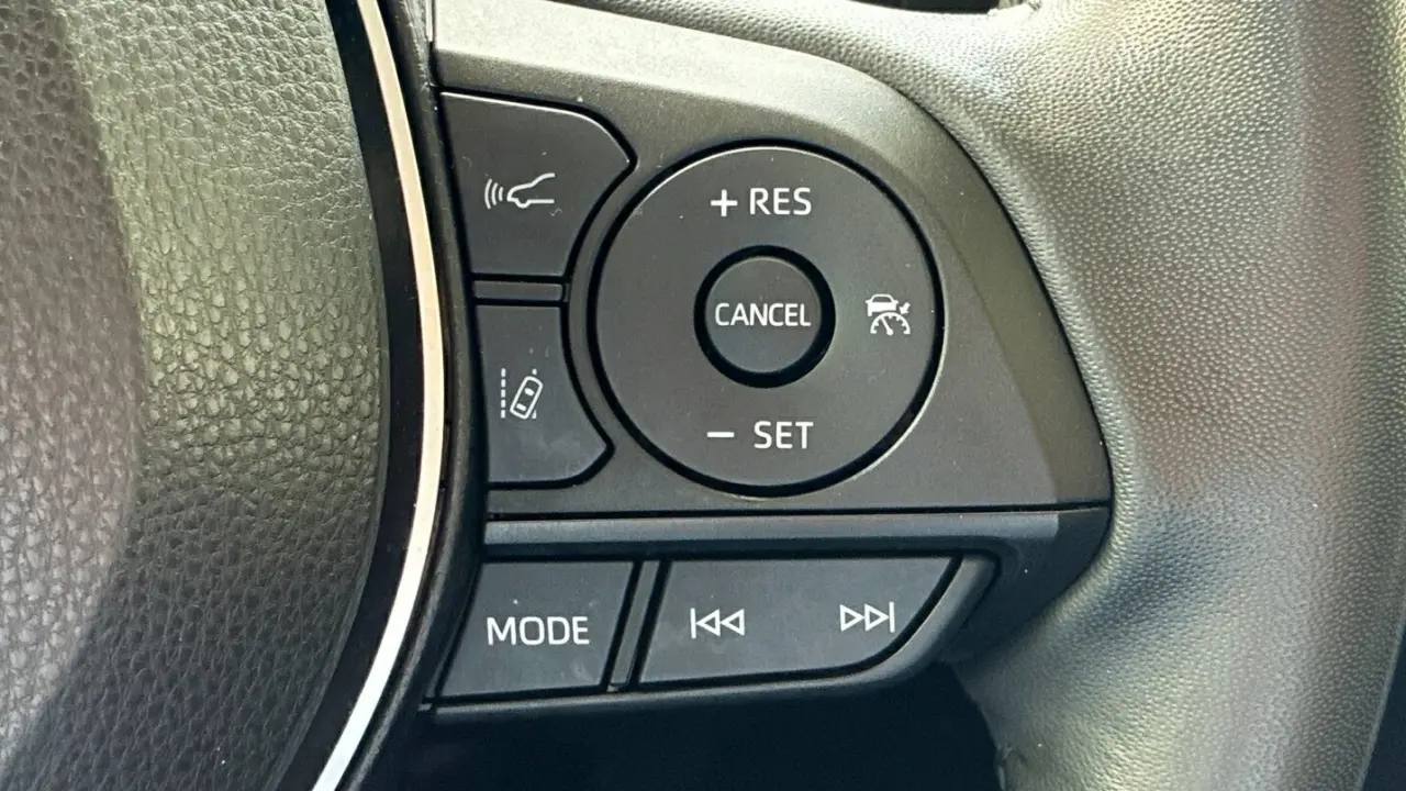 2023 Toyota Rav4 Hybrid Gallery Image 15