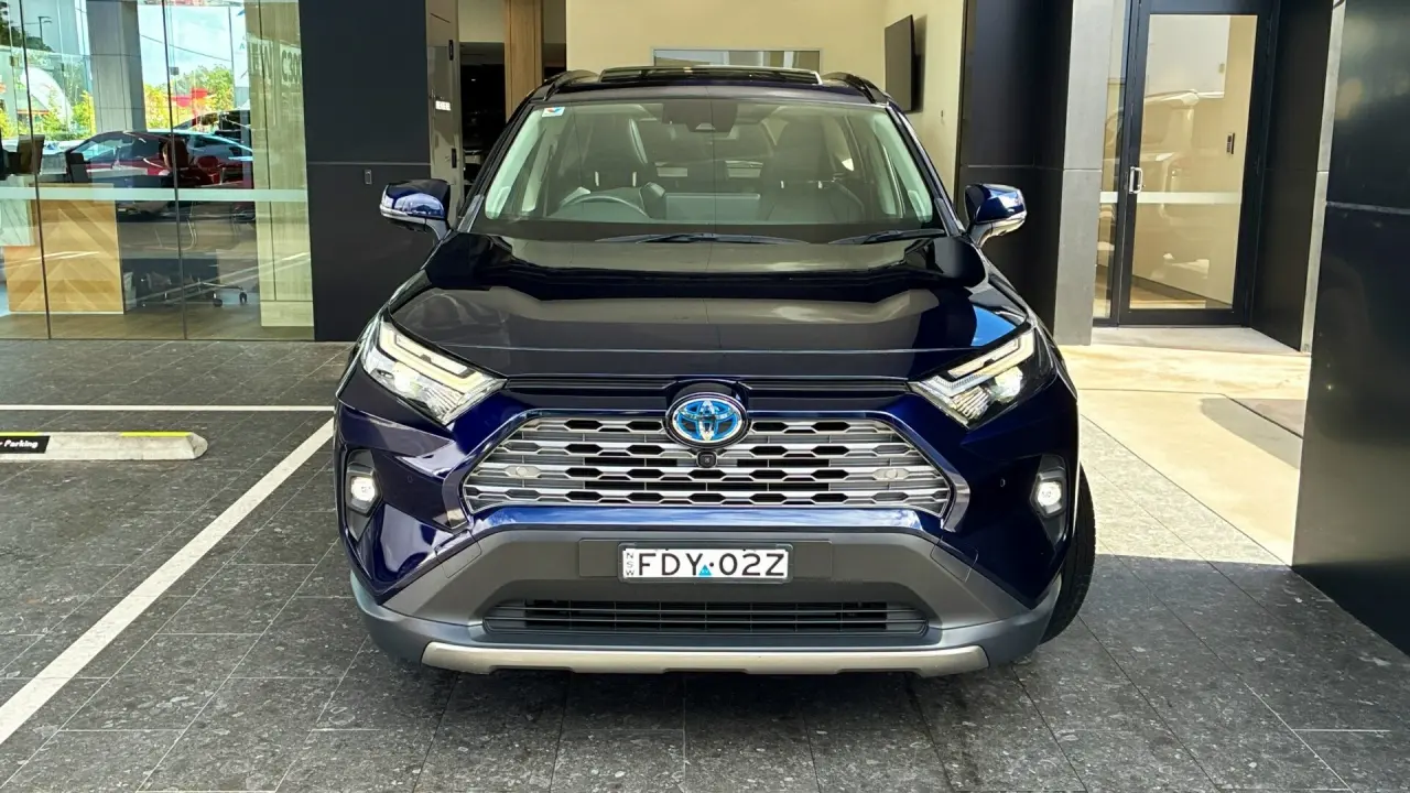 2023 Toyota Rav4 Hybrid Gallery Image 2