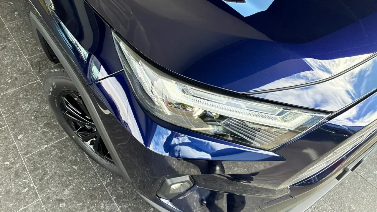 2023 Toyota Rav4 Hybrid Gallery Image 3
