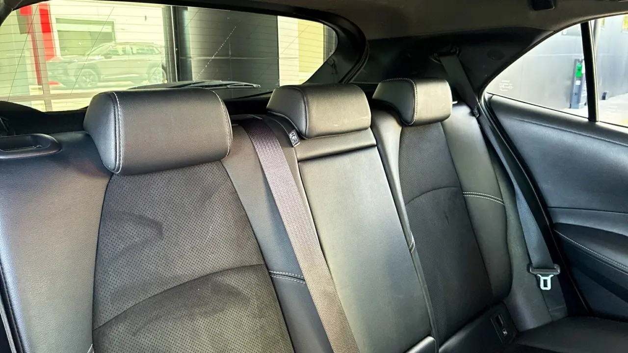 2018 Toyota Corolla Gallery Image 8