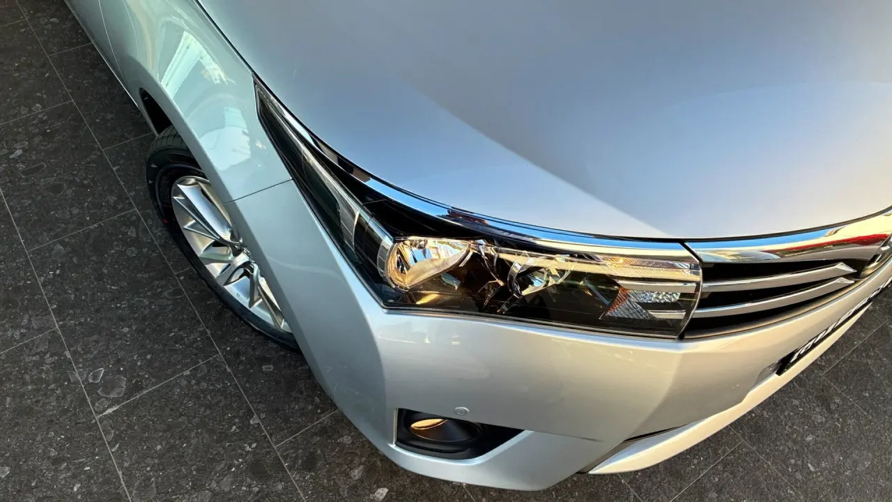 2014 Toyota Corolla Gallery Image 3