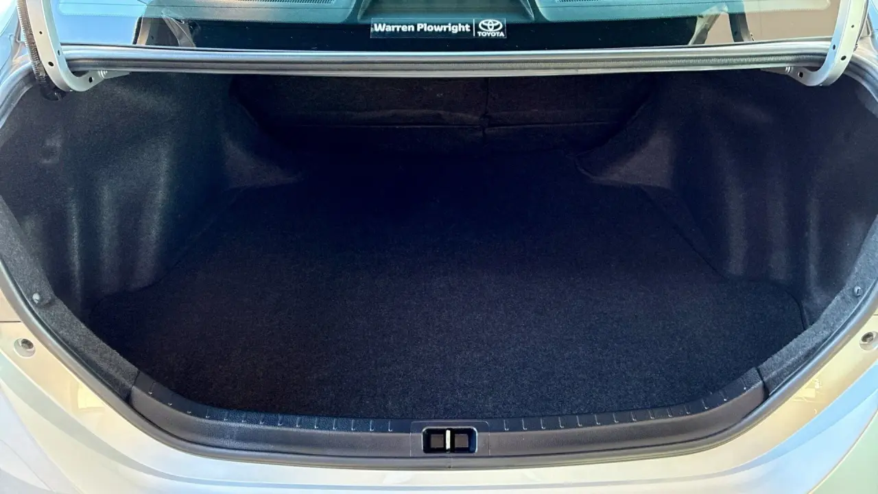 2014 Toyota Corolla Gallery Image 6