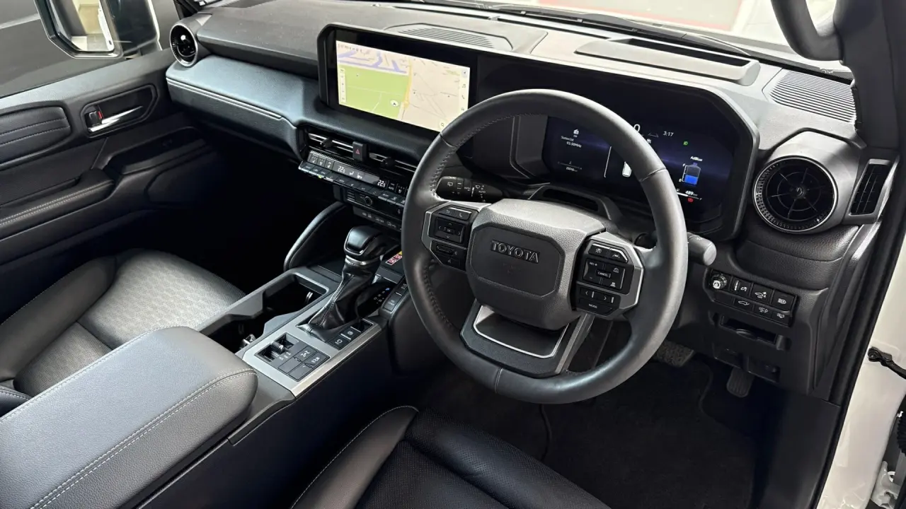 2024 Toyota Prado Gallery Image 11