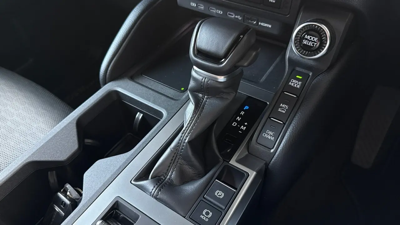2024 Toyota Prado Gallery Image 18