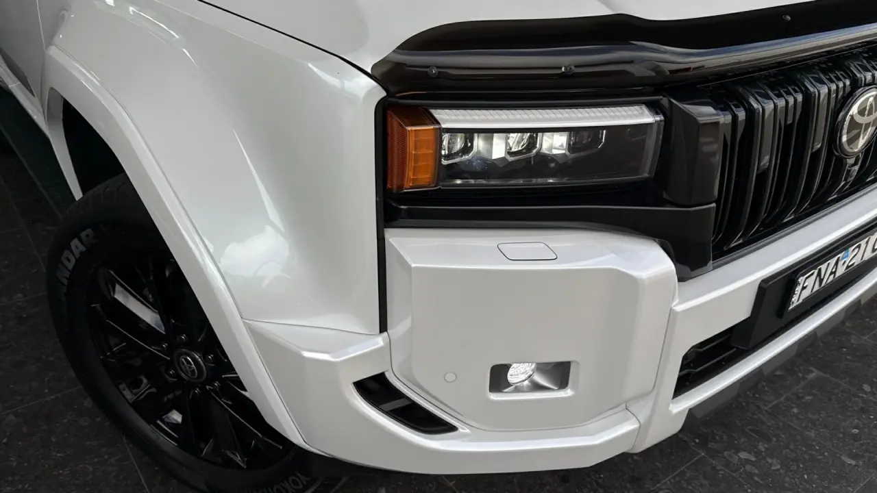 2024 Toyota Prado Gallery Image 3