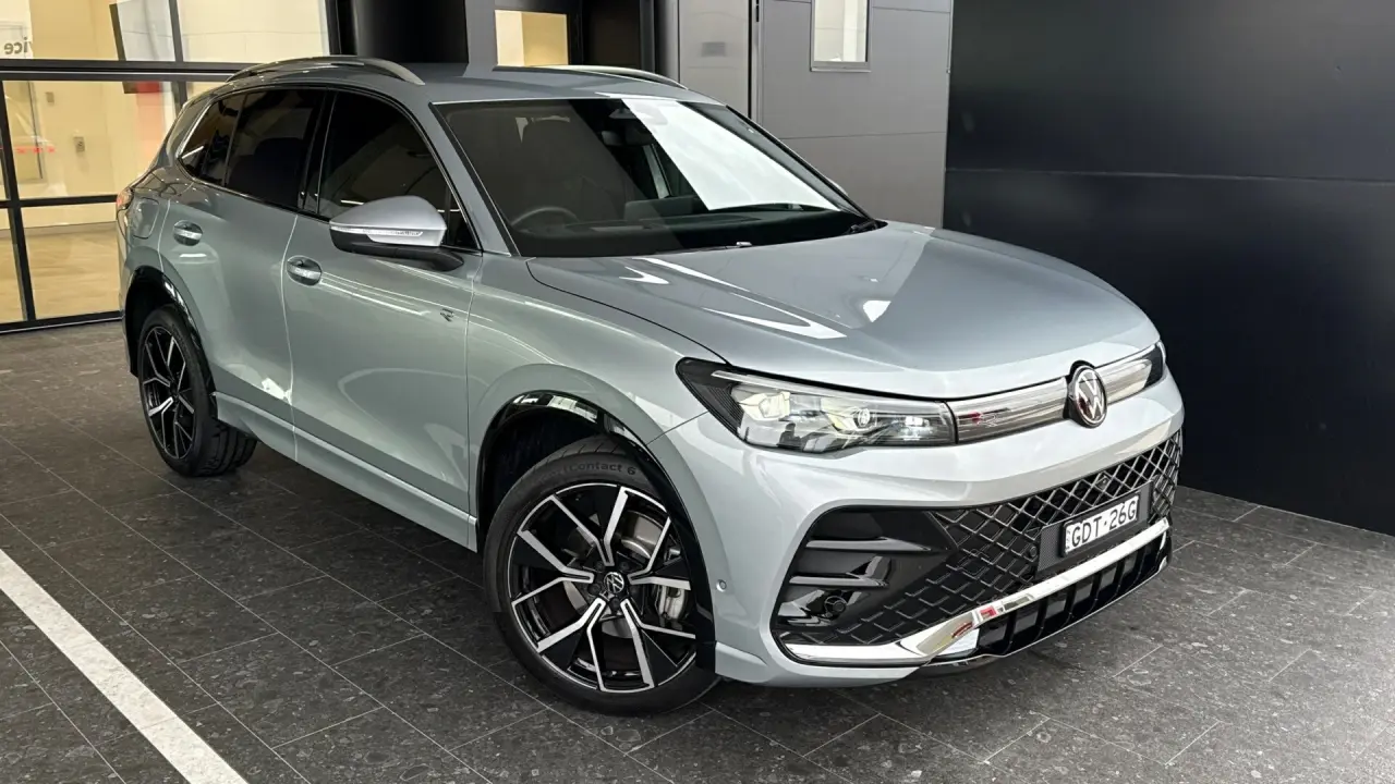 2024 VOLKSWAGEN TIGUAN Image