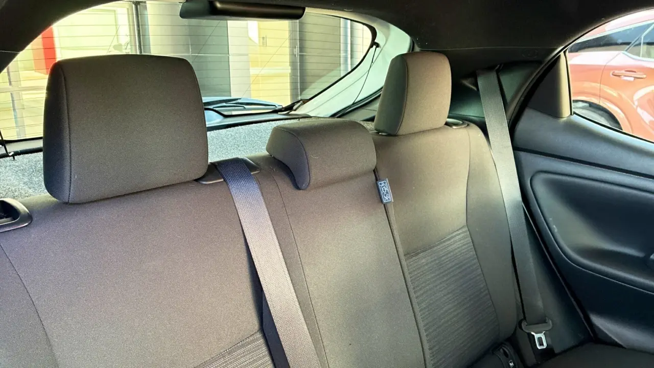 2021 Toyota Yaris Gallery Image 6