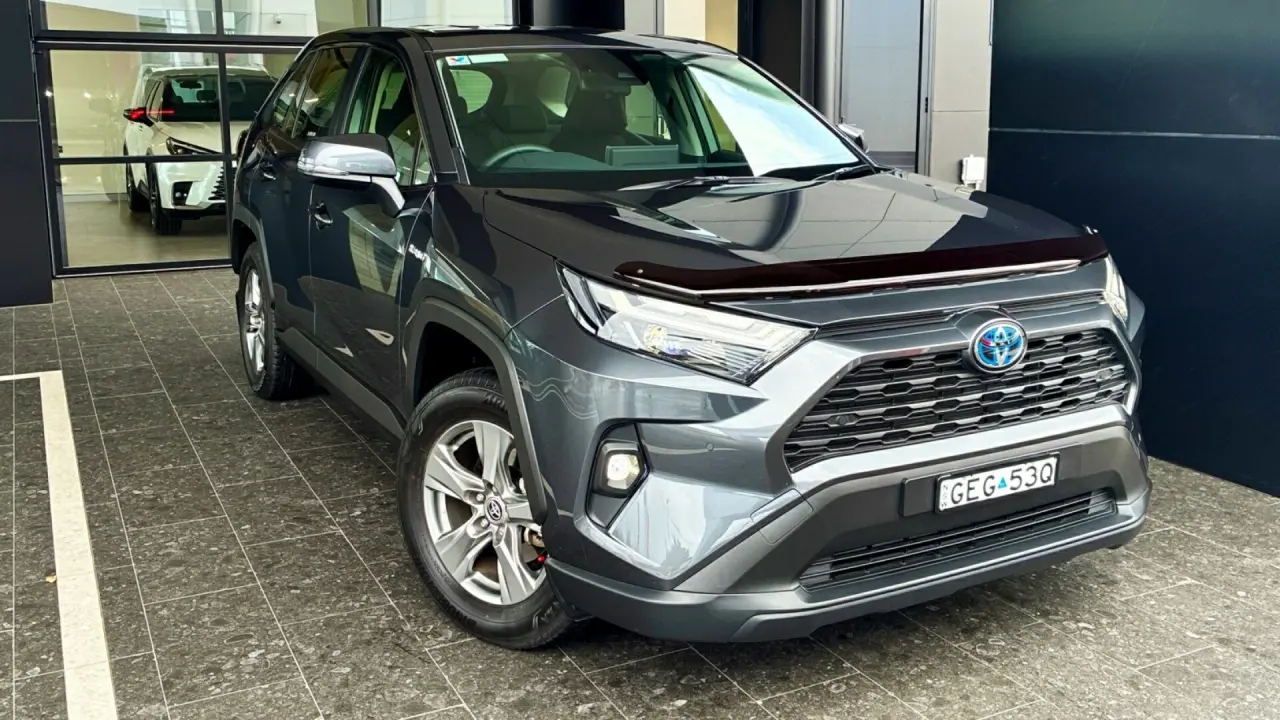 2024 Toyota Rav4 Hybrid Gallery Image 1