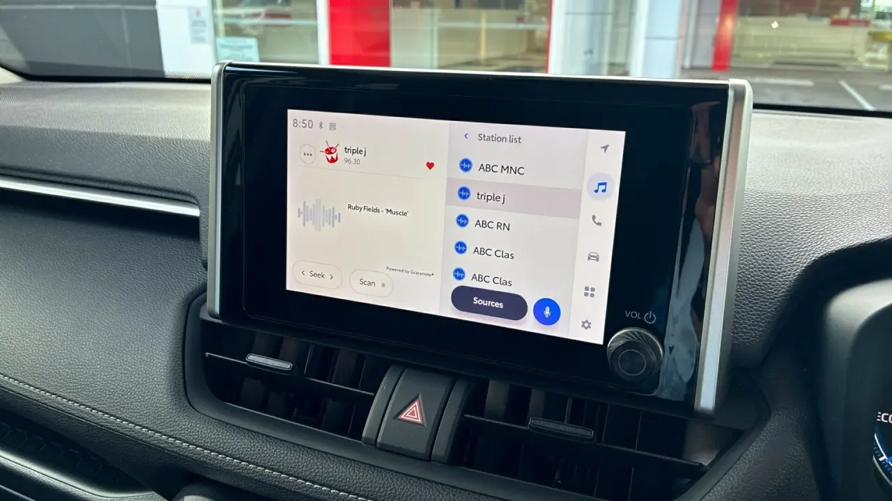 2024 Toyota Rav4 Hybrid Gallery Image 10