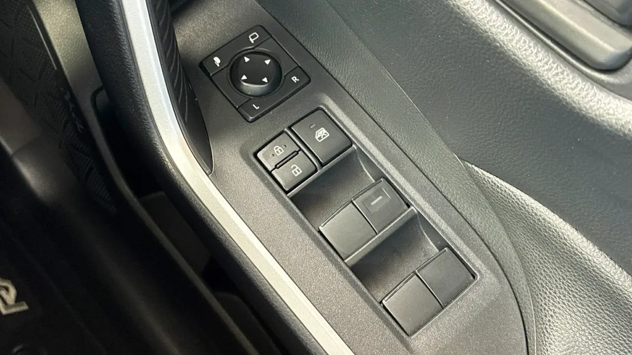 2024 Toyota Rav4 Hybrid Gallery Image 16