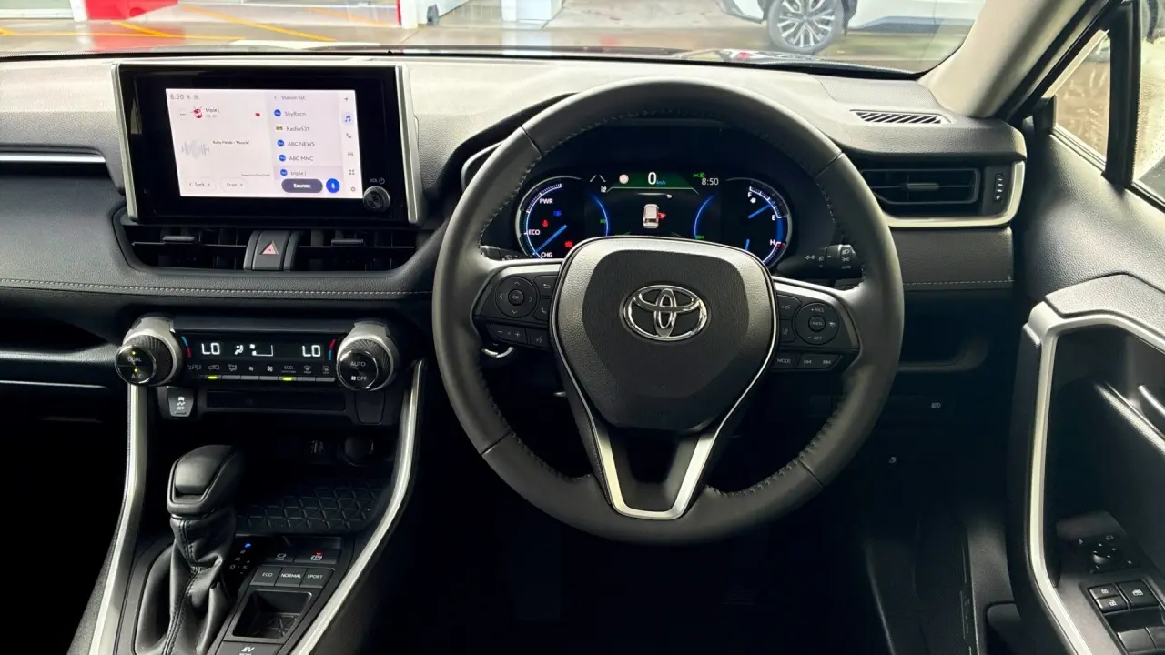 2024 Toyota Rav4 Hybrid Gallery Image 9