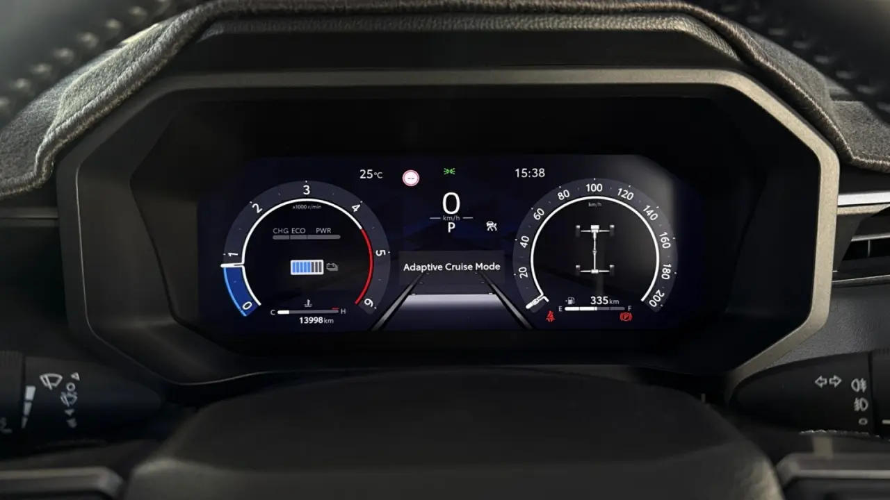 2025 Toyota Hilux Gallery Image 15