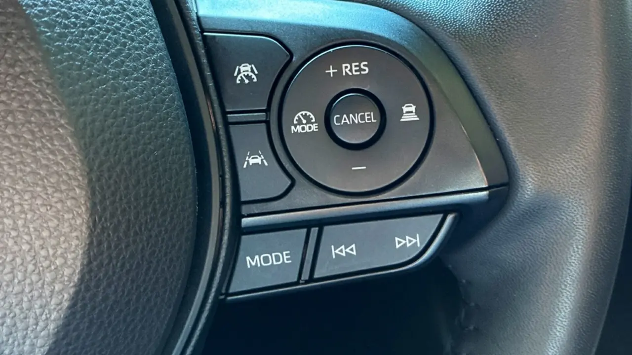 2023 Toyota Corolla Cross Petrol Gallery Image 15