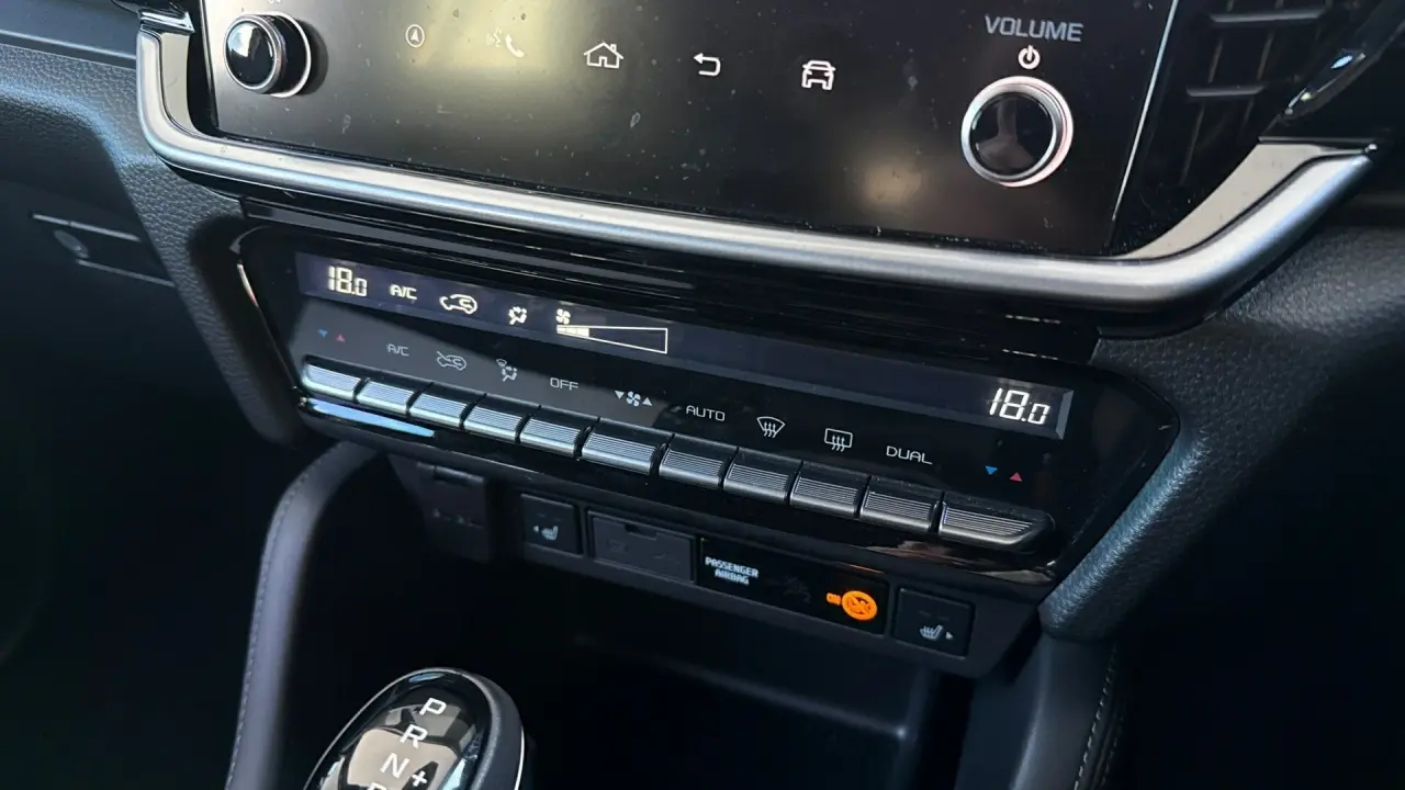 2025 ISUZU MU-X Gallery Image 17