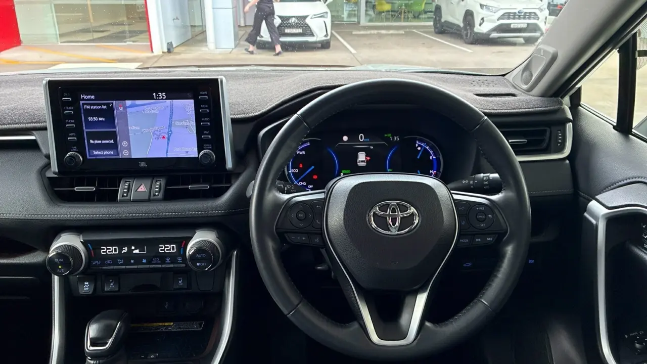 2020 Toyota Rav4 Hybrid Gallery Image 10