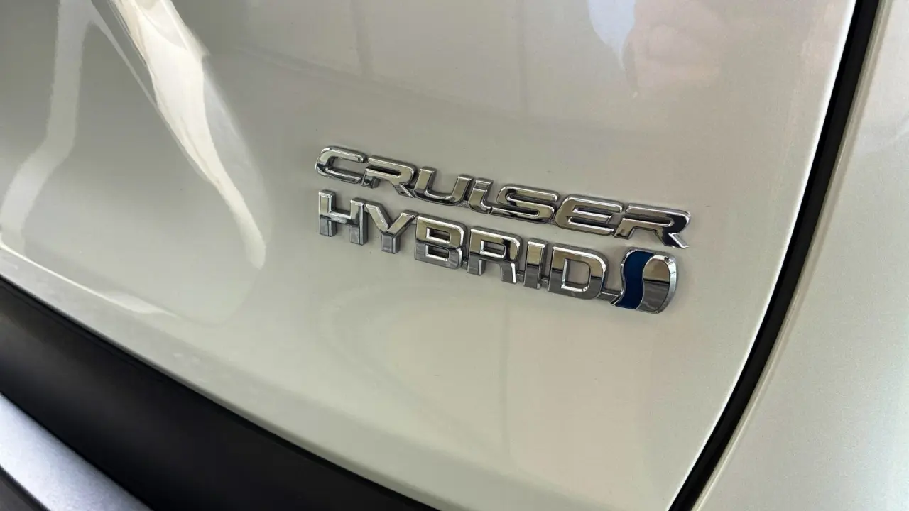 2020 Toyota Rav4 Hybrid Gallery Image 6