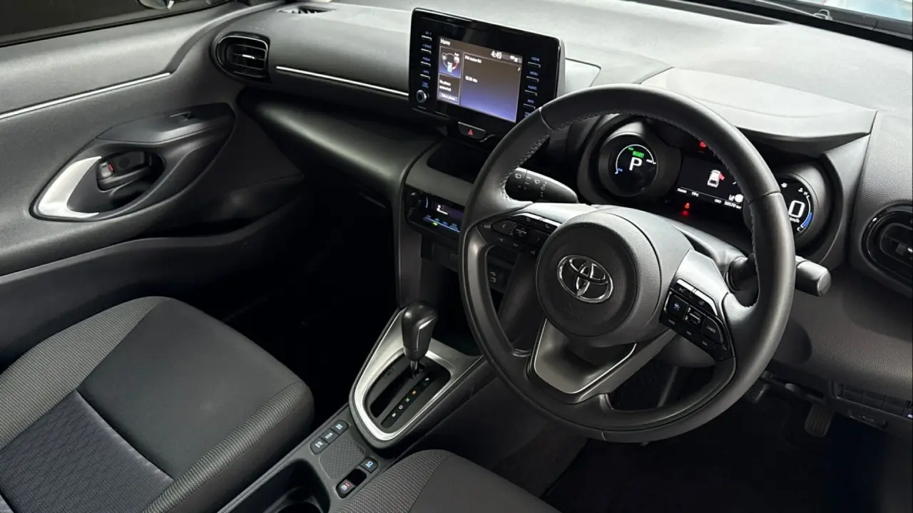 2021 Toyota Yaris Cross Hybrid Gallery Image 10