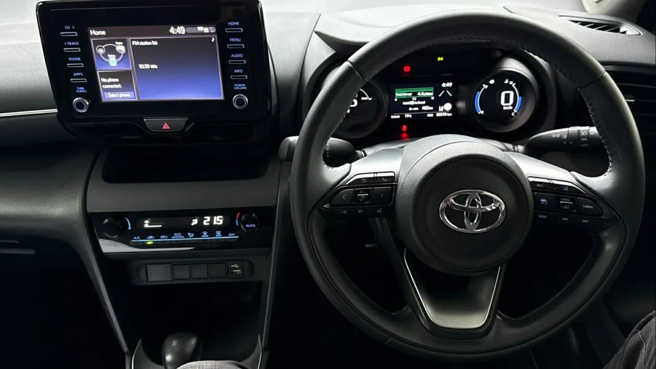 2021 Toyota Yaris Cross Hybrid Gallery Image 11