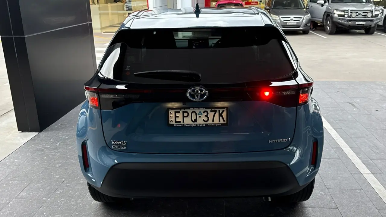 2021 Toyota Yaris Cross Hybrid Gallery Image 6