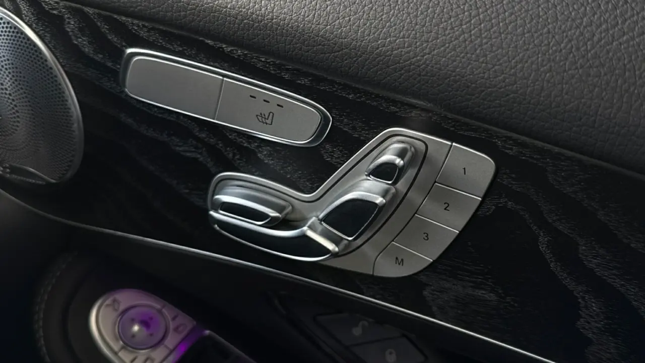 2019 MERCEDES-BENZ GLC Gallery Image 20