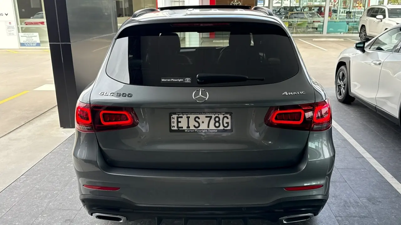 2019 MERCEDES-BENZ GLC Gallery Image 6